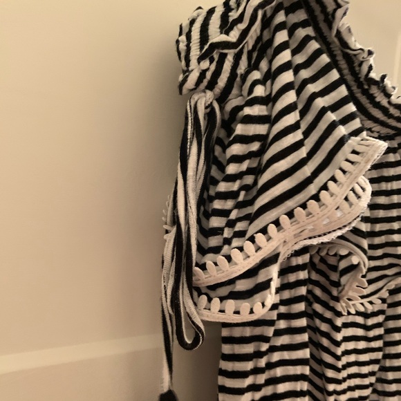 Off the shoulder striped top with tassel details - Picture 2 of 4